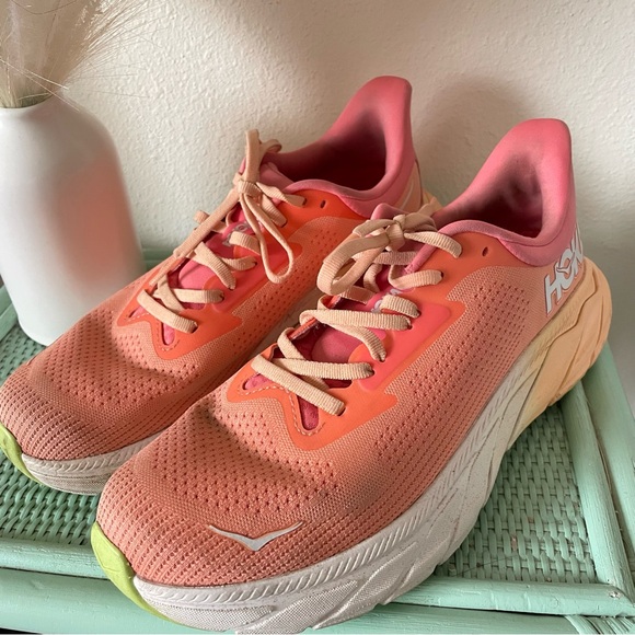Hoka Arahi 7 Sneakers Hoka Papaya Sneakers Hoka Running Shoes - Picture 4 of 10